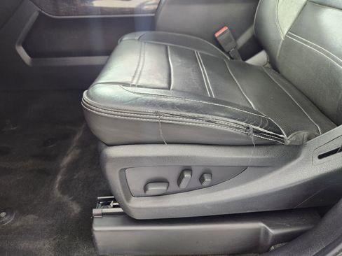 Used 2016 GMC Sierra 3500 Denali w/ Duramax Plus Package image 13