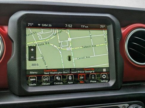 Used 2022 Jeep Wrangler Unlimited Rubicon w/ Steel Bumper Group AWD/4WD image 13