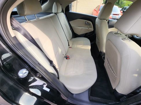 Used 2013 Kia Rio LX image 17