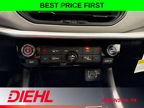 New 2026 Jeep Compass Limited AWD/4WD image 30