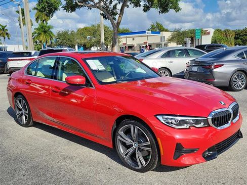 Used 2021 BMW 330i Sedan w/ Premium Package image 7