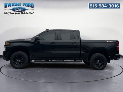 Used 2020 Chevrolet Silverado 1500 Custom Trail Boss w/ Custom Convenience Package AWD/4WD image 2