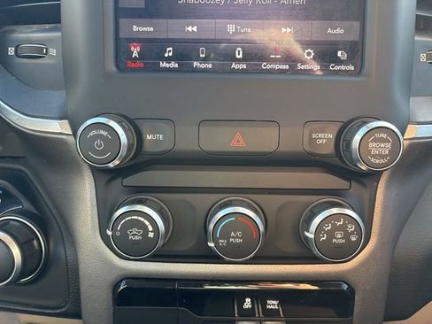 Used 2019 RAM 1500 Big Horn image 27