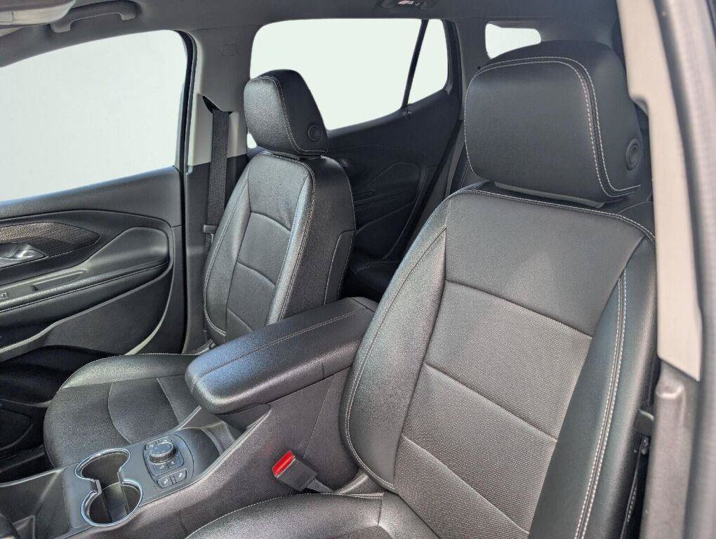 Used 2024 GMC Terrain SLT AWD/4WD image 31