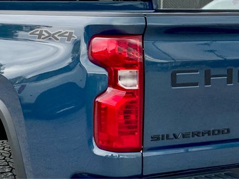 New 2026 Chevrolet Silverado 2500 Custom w/ Custom Value Package image 18