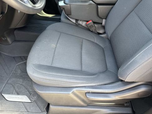 Used 2020 Chevrolet Silverado 1500 Custom w/ Custom Value Package AWD/4WD image 18