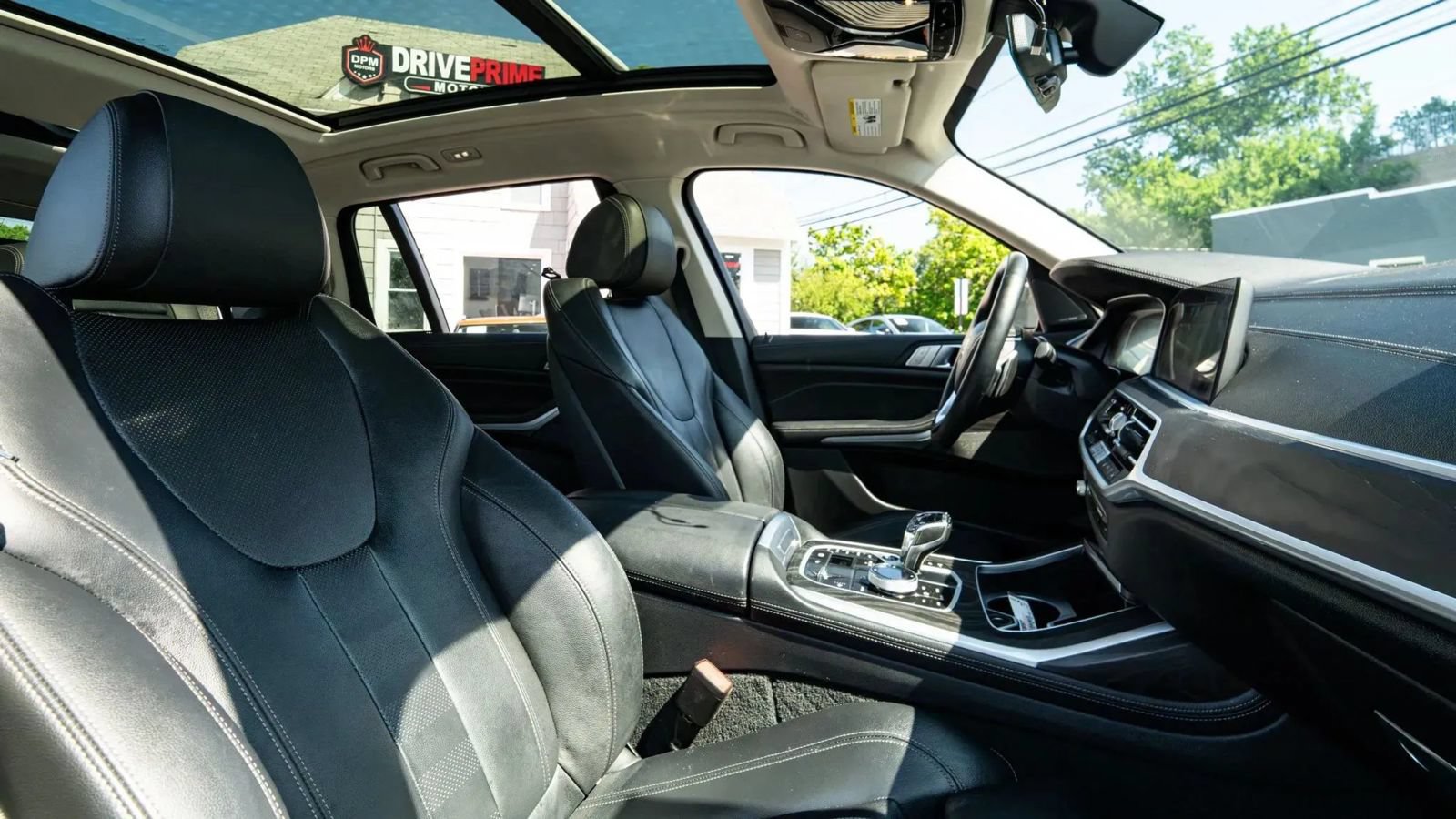 Used 2020 BMW X7 xDrive40i w/ Premium Package AWD/4WD image 11