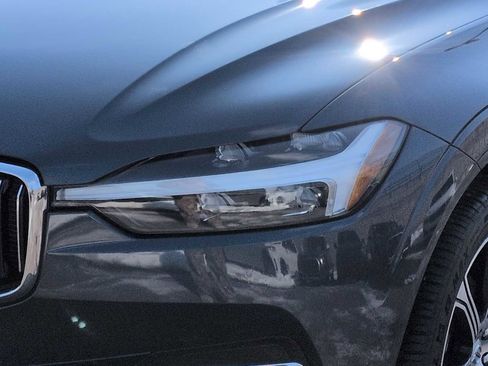 Used 2021 Volvo XC60 T5 Inscription w/ Advanced Package image 11