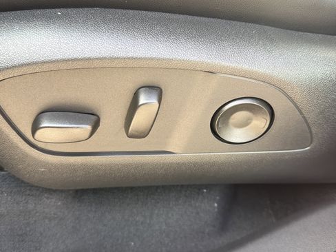 New 2026 GMC Acadia Elevation image 11