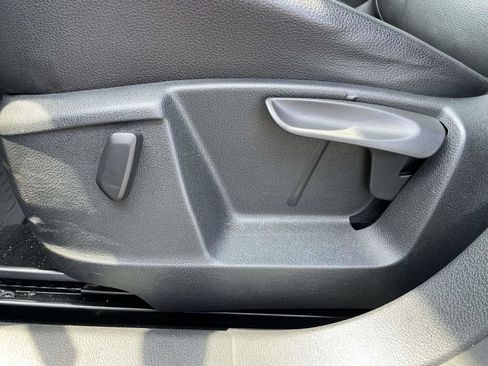Used 2015 Volkswagen Tiguan SEL FWD image 20