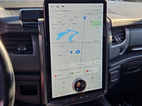 Used 2023 Ford Expedition Platinum image 27