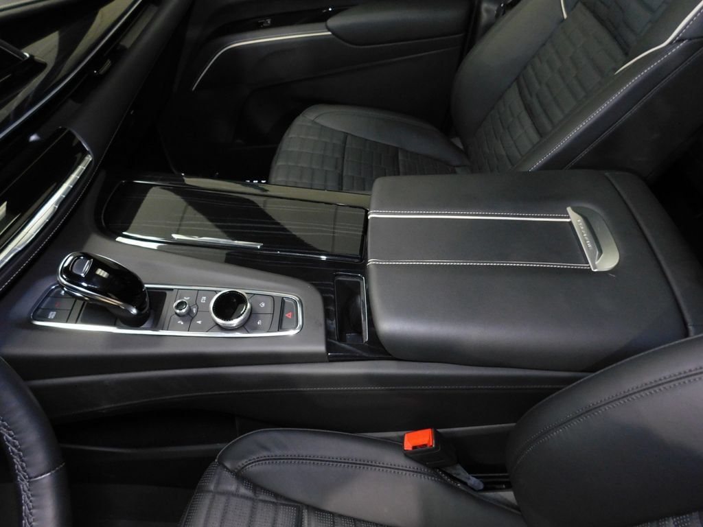 Used 2024 Cadillac Escalade ESV V w/ LPO, Floor Liner Package AWD/4WD image 36