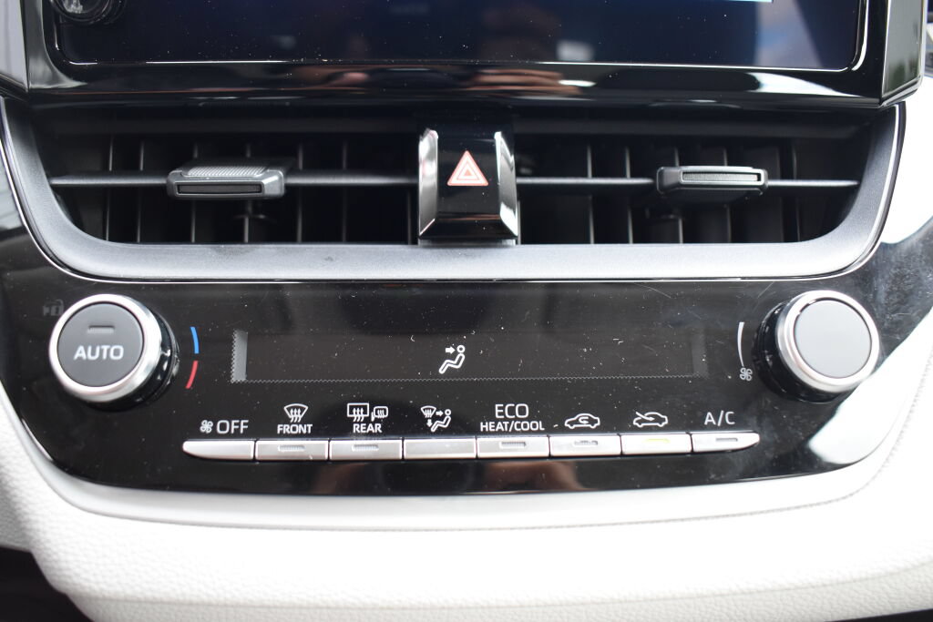 Certified 2026 Toyota Corolla LE FWD image 12