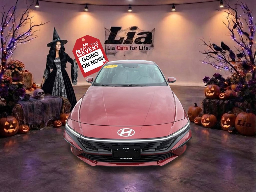 Certified 2025 Hyundai Elantra Limited FWD image 8