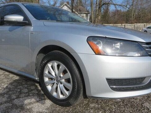 Used 2014 Volkswagen Passat 1.8T Wolfsburg Edition image 19