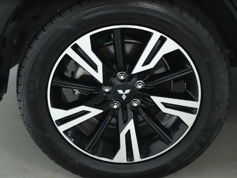 Used 2026 Mitsubishi Eclipse Cross AWD image 12