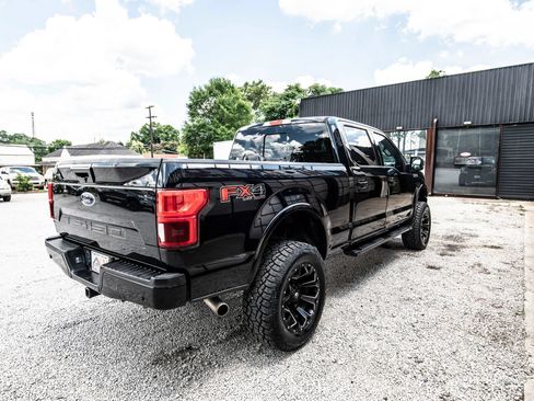 Used 2018 Ford F150 Lariat w/ Equipment Group 502A Luxury AWD/4WD image 11