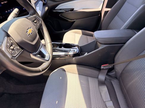 Used 2025 Chevrolet Trax LT w/ Driver Confidence Package FWD image 15