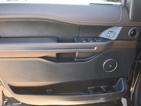 Used 2021 Ford Expedition King Ranch image 13