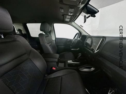 Certified 2025 Nissan Frontier SV RWD image 27