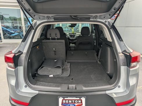 Used 2023 Chevrolet TrailBlazer LT FWD image 34
