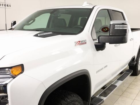 Used 2022 Chevrolet Silverado 2500 LTZ w/ LTZ Convenience Package image 48