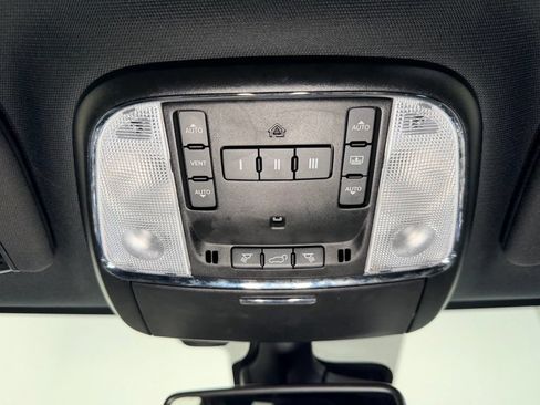 Used 2021 Jeep Grand Cherokee High Altitude AWD/4WD image 14