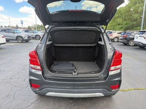 Certified 2018 Chevrolet Trax LT w/ Sun & Sound Package FWD image 15