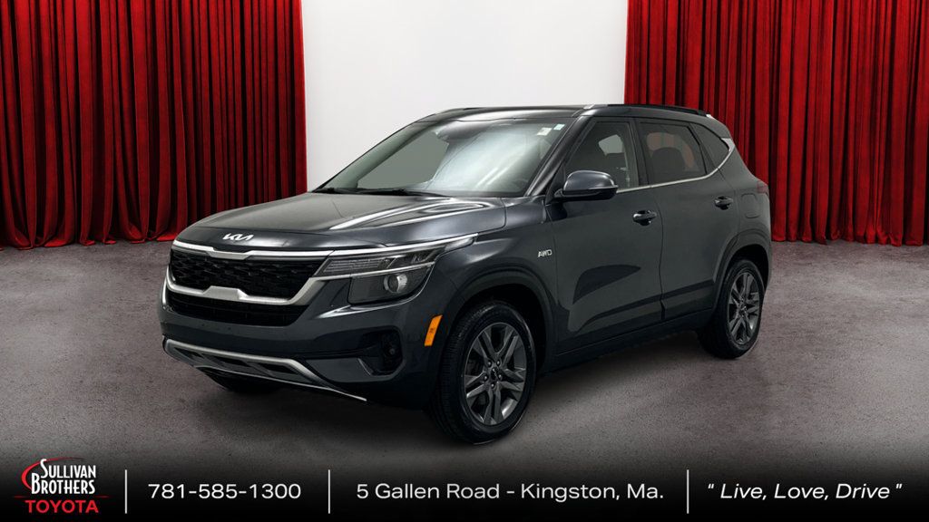 Used 2022 Kia Seltos S AWD/4WD image 1