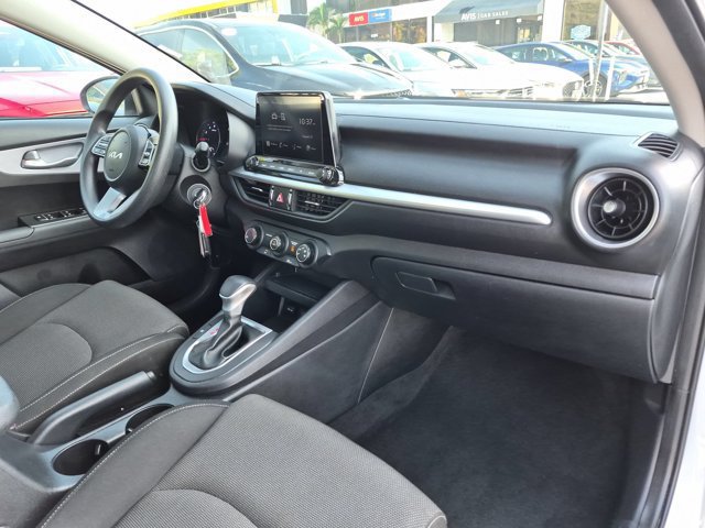Used 2024 Kia Forte LXS FWD image 31