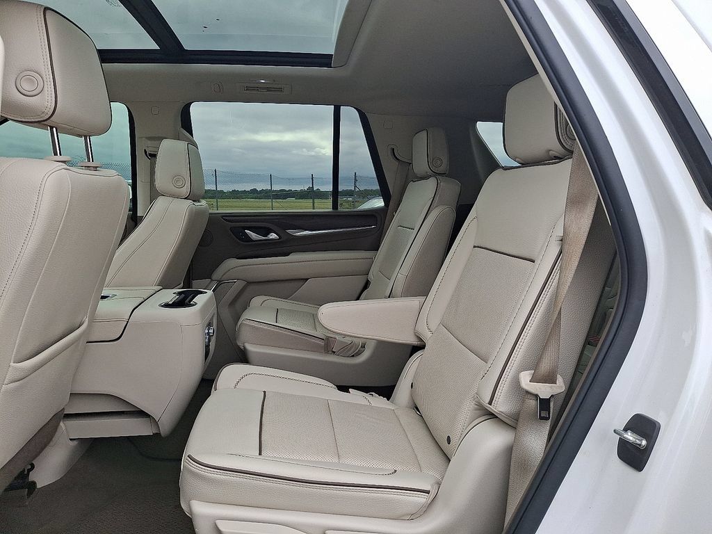 Used 2022 GMC Yukon Denali AWD/4WD image 11