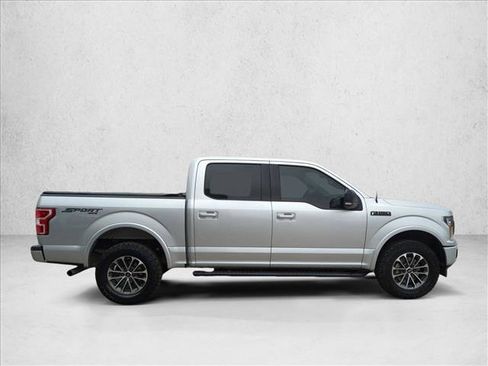 Used 2018 Ford F150 XLT w/ Equipment Group 302A Luxury image 4