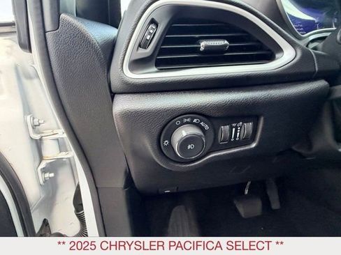 Certified 2025 Chrysler Pacifica Select image 25