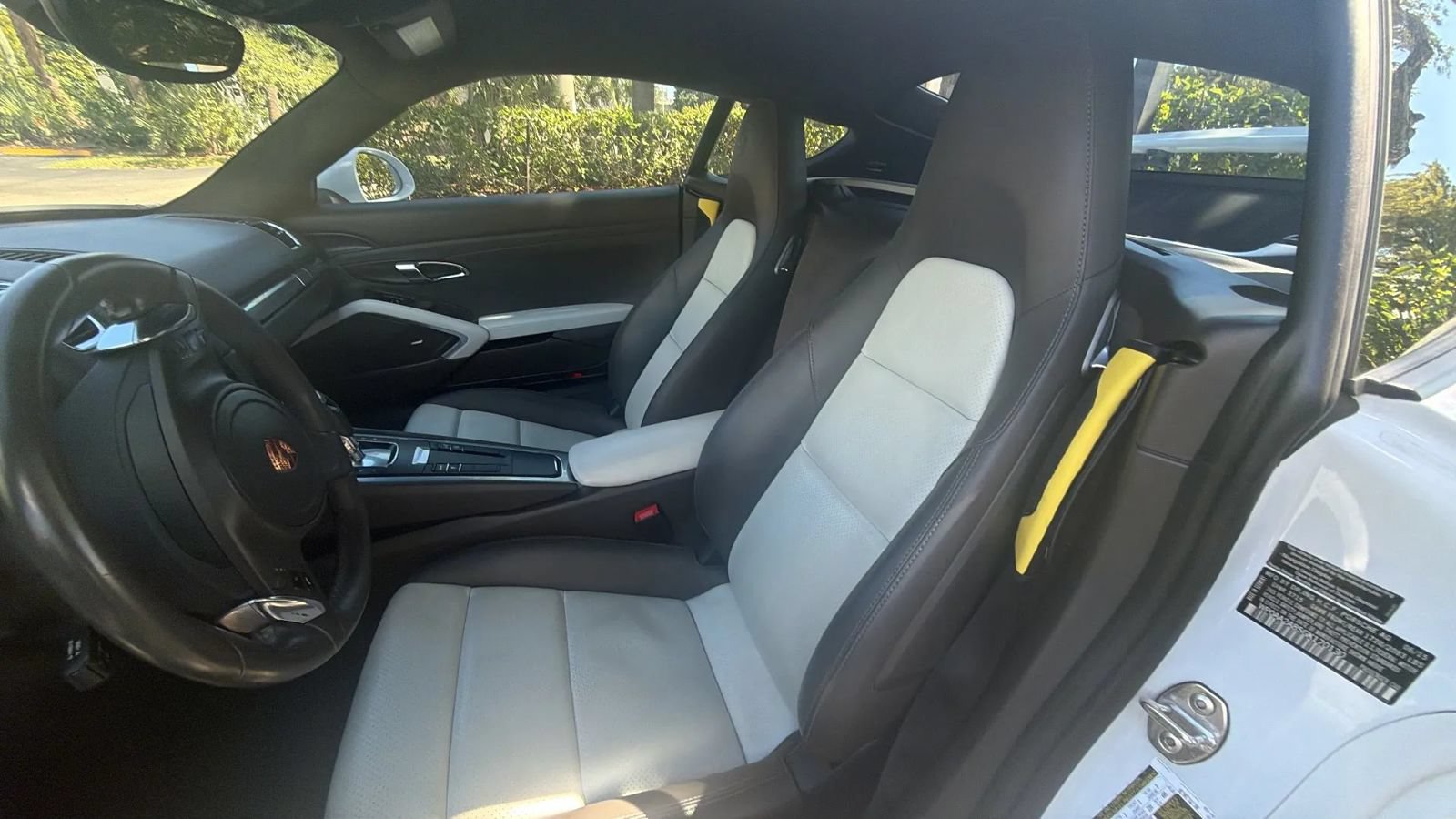 Used 2016 Porsche Cayman RWD image 12