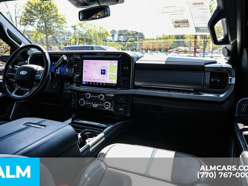 Used 2025 Ford F250 Platinum AWD/4WD image 28