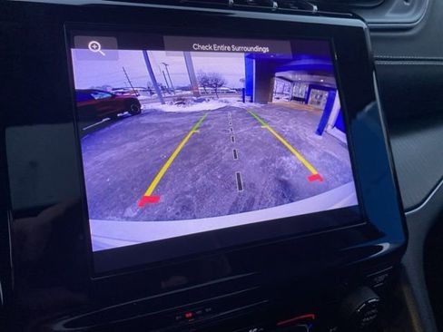 Used 2023 Jeep Grand Cherokee Laredo image 29