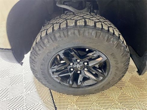 Used 2023 Chevrolet Silverado 1500 Custom Trail Boss w/ LPO, Dark Essentials Package image 22