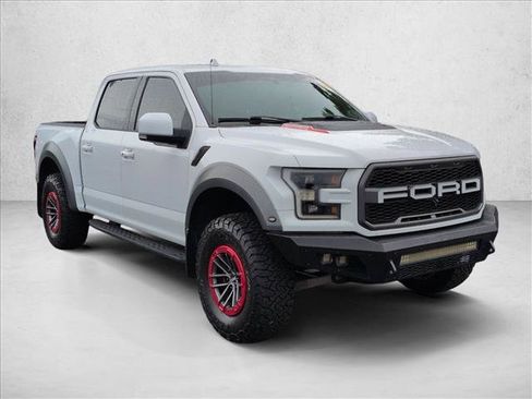 Used 2019 Ford F150 Raptor w/ Equipment Group 802A Luxury AWD/4WD image 4