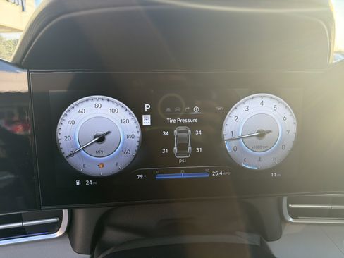 New 2026 Hyundai Elantra Limited image 15