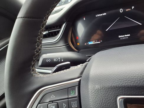 Used 2025 Jeep Grand Cherokee Altitude AWD/4WD image 13