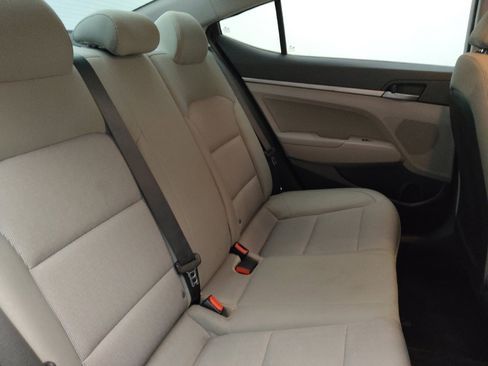 Used 2017 Hyundai Elantra SE w/ SE A/T Tech Package 03 image 19