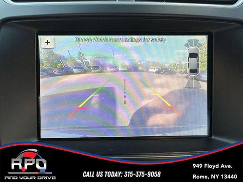 Used 2019 Ford Explorer XLT w/ Equipment Group 202A AWD/4WD image 25