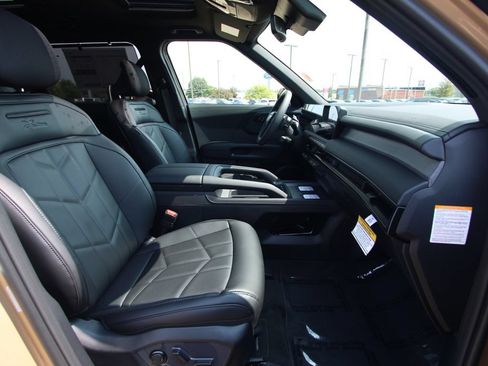 New 2027 Kia Telluride SX X-Line w/ Towing Package AWD/4WD image 8