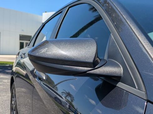 Used 2021 Hyundai Elantra SEL FWD image 15