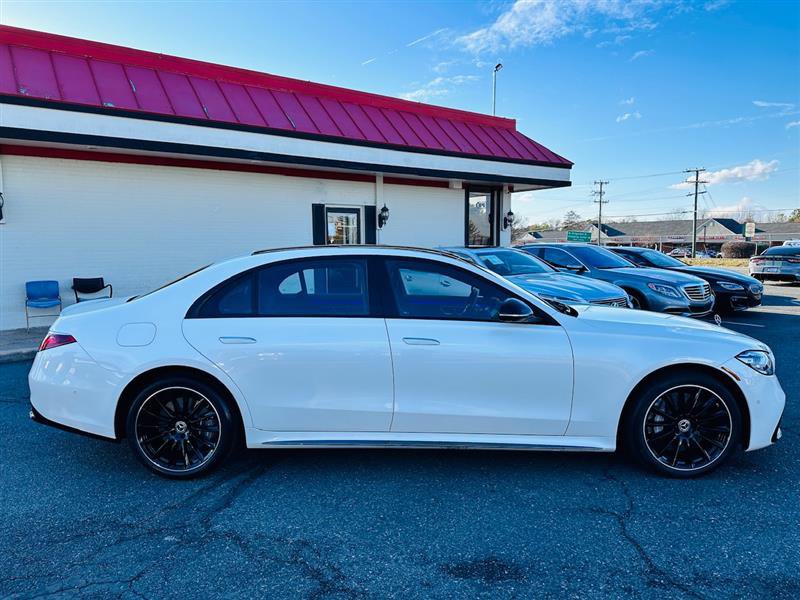Used 2023 Mercedes-Benz S 580 4MATIC Sedan image 3