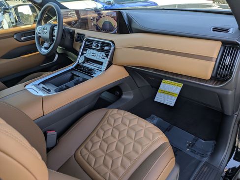 New 2026 Nissan Armada Platinum Reserve image 39