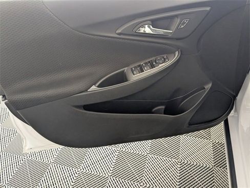 Used 2024 Chevrolet Malibu LT image 10