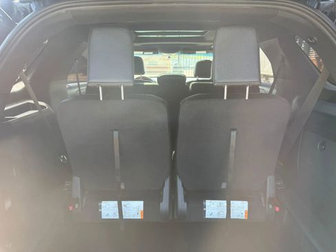 Used 2016 Ford Explorer XLT w/ Equipment Group 202A image 12