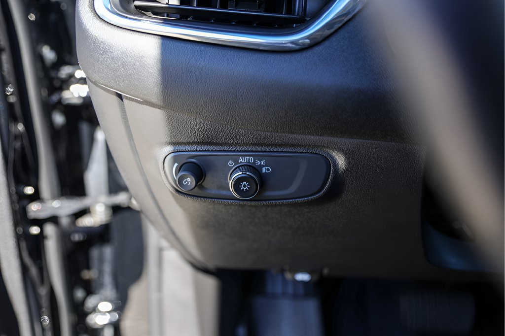 Used 2022 Chevrolet Equinox LT FWD image 17
