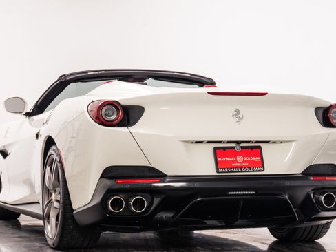 Used 2020 Ferrari Portofino image 7